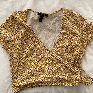Cute yellow floral crop top
